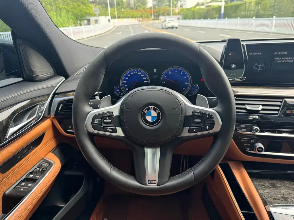 BMW 6 Series GT 2018 630i M Sports Package купить на сайте DeffCars