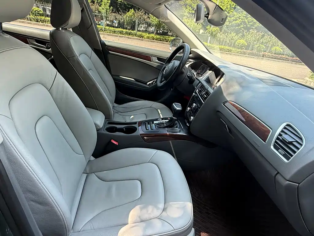 Audi A4L 2015 35 TFSI automatic comfort type купить на сайте DeffCars
