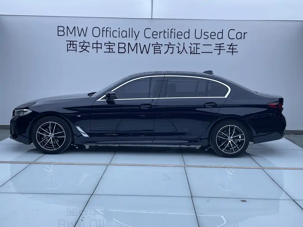 BMW 5 Series 2022 525Li M Sports Package купить на сайте DeffCars