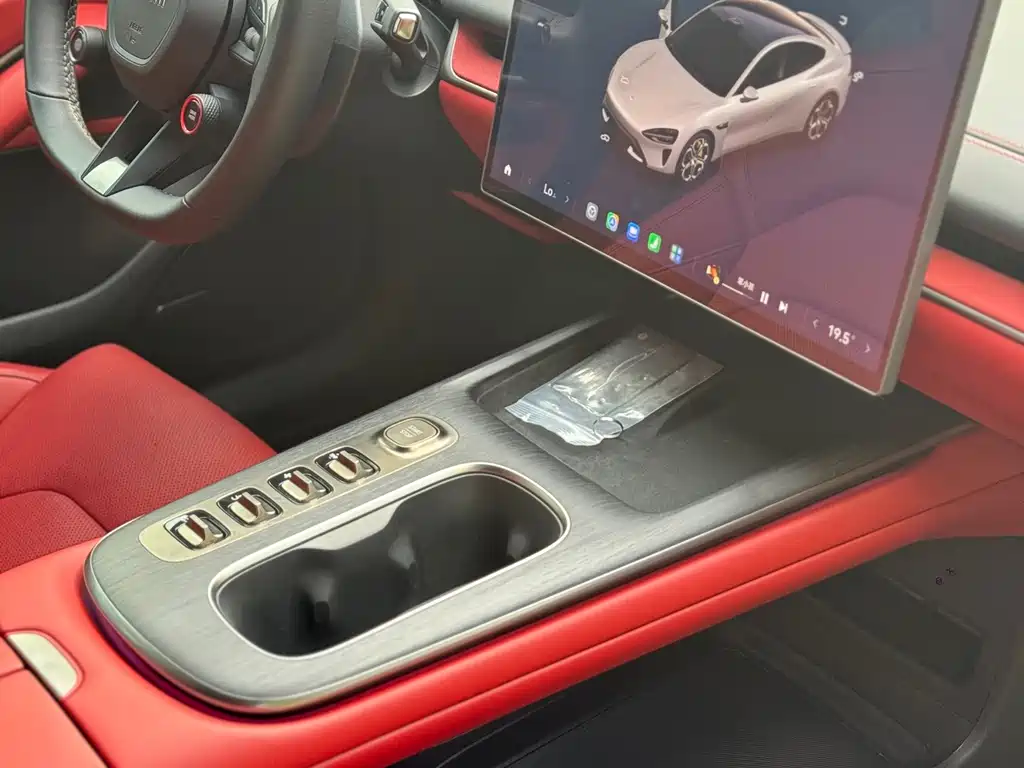 Xiaomi SU7 2024 four-wheel drive, ultra-long battery life, high-end smart driving Max version купить на сайте DeffCars