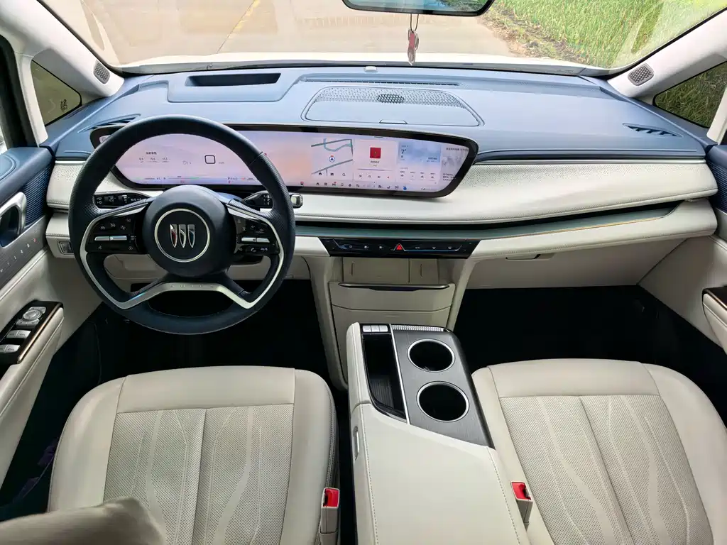 Buick GL8 New Energy 2024 Lu Zun Luxury Edition 6 seats купить на сайте DeffCars