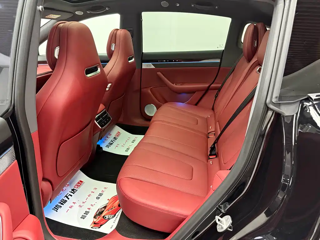 Zhijie R7 2026 pure electric UItra купить на сайте DeffCars