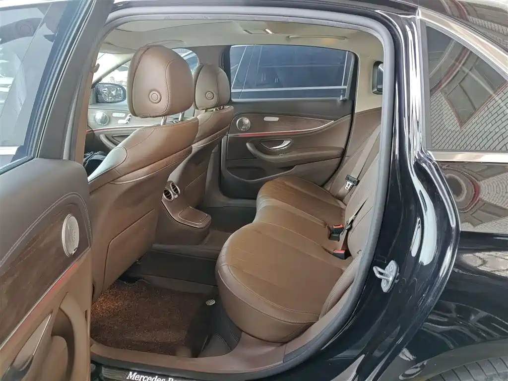 Mercedes-Benz E-Class New Energy 2022 facelift E 350 e L plug-in hybrid sedan купить на сайте DeffCars