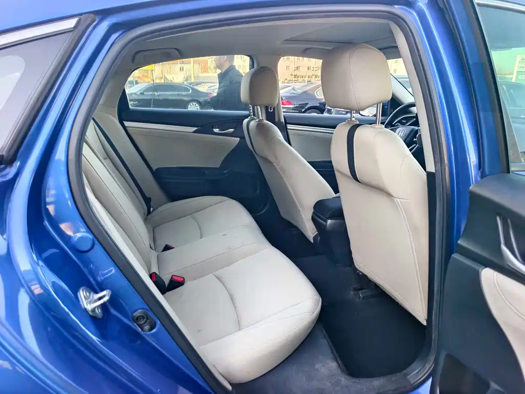 Civic 2016 220TURBO CVT Deluxe Edition купить на сайте DeffCars