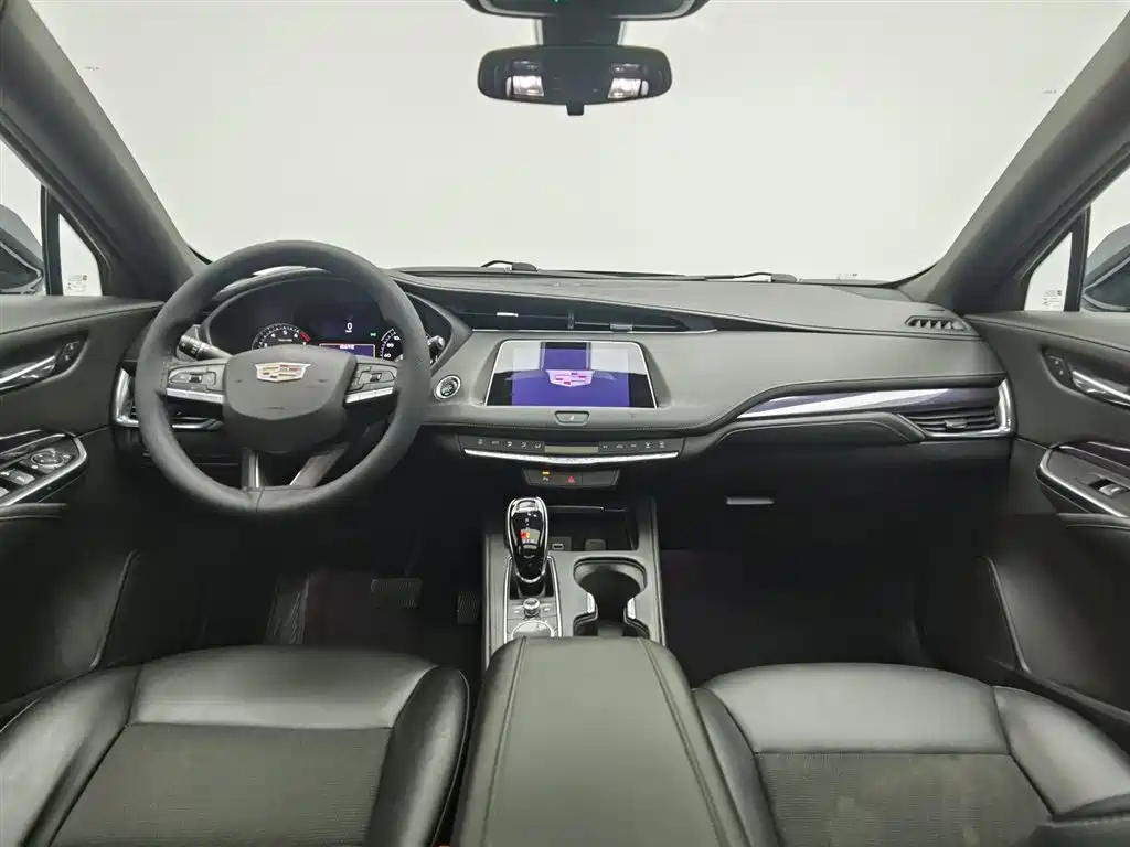 Cadillac XT4 2021 28T two-wheel drive technology купить на сайте DeffCars