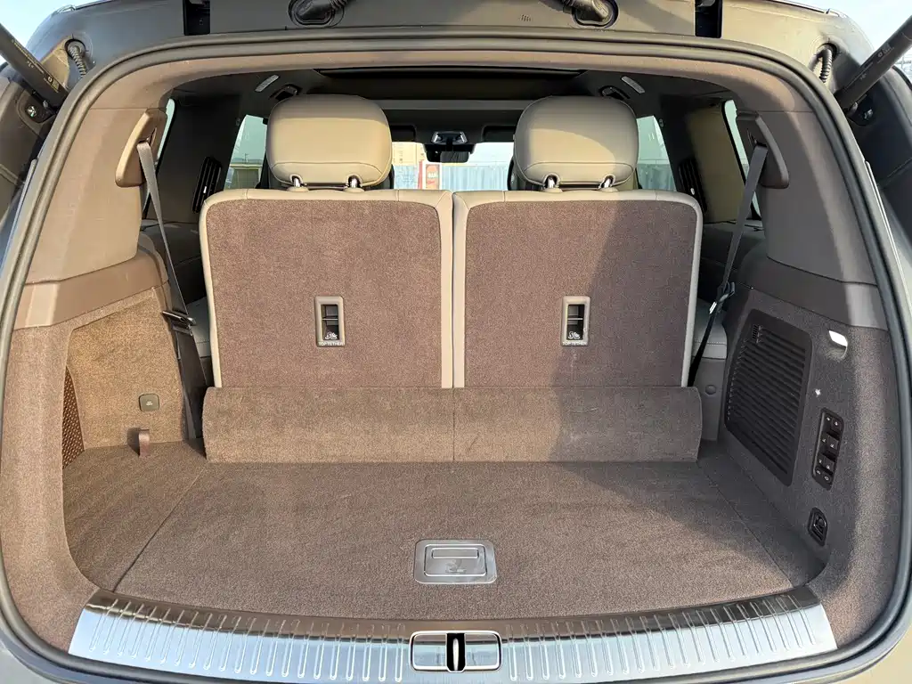 Denza N9 2025 Honor model купить на сайте DeffCars