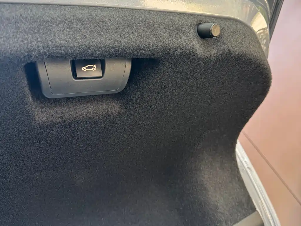 Lincoln Z 2025 2.0T Premium Edition купить на сайте DeffCars