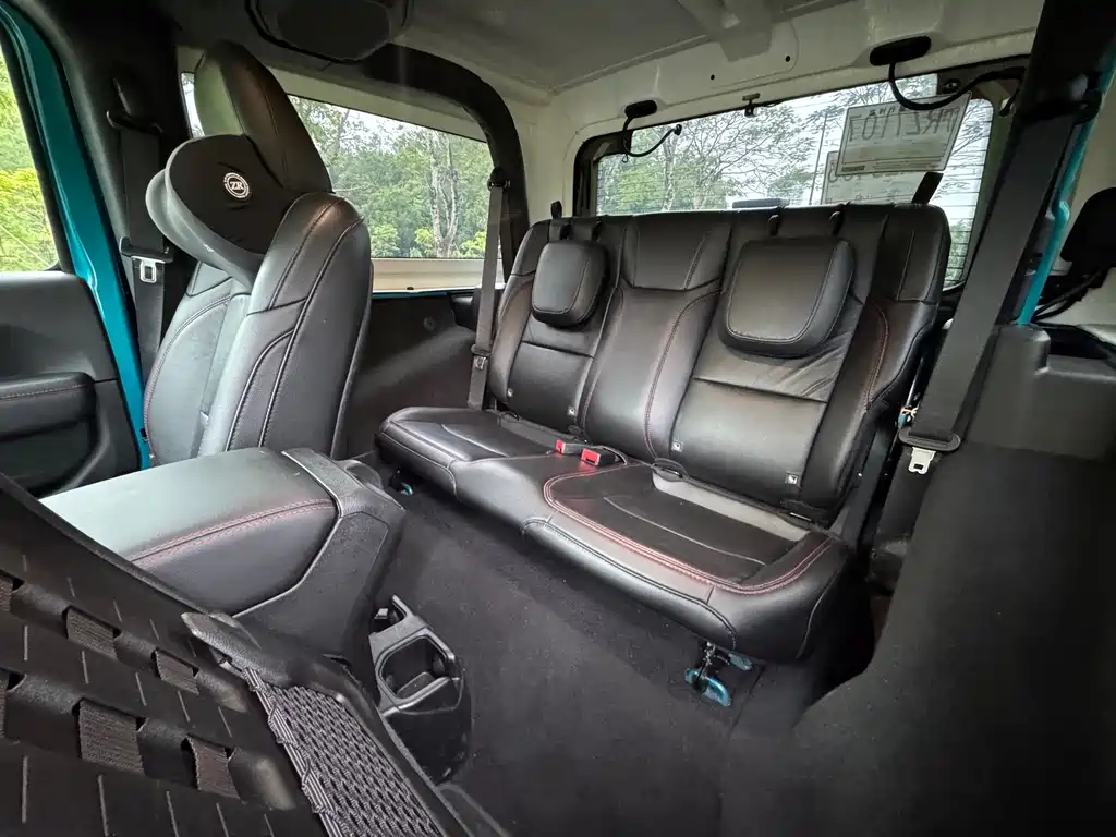 Wrangler 2019 2.0T Rubicon two-door version National VI купить на сайте DeffCars