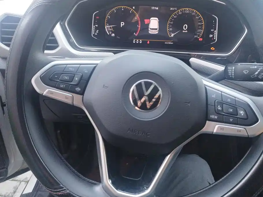 Tanying 2021 1.5L Automatic Yuezhi Connected Edition купить на сайте DeffCars
