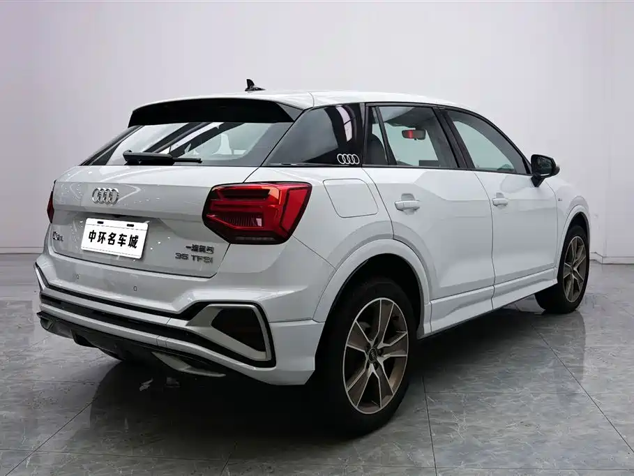 Audi Q2L 2022 35 TFSI fashionable and dynamic купить на сайте DeffCars