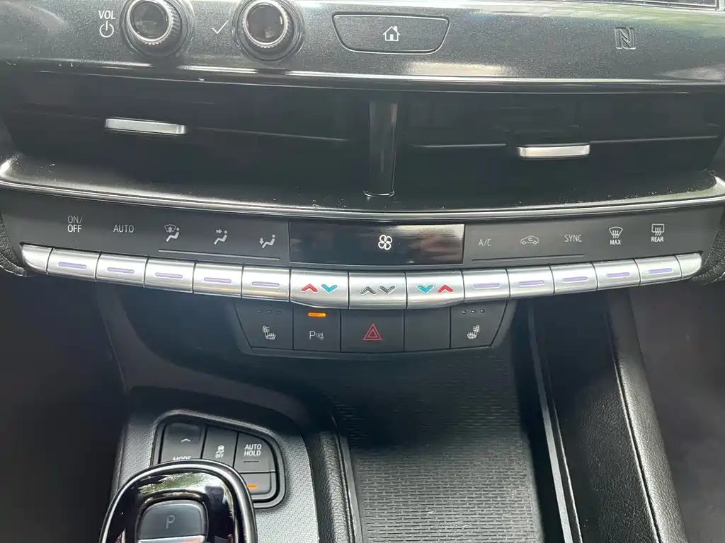 Cadillac CT5 2021 28T luxury model купить на сайте DeffCars