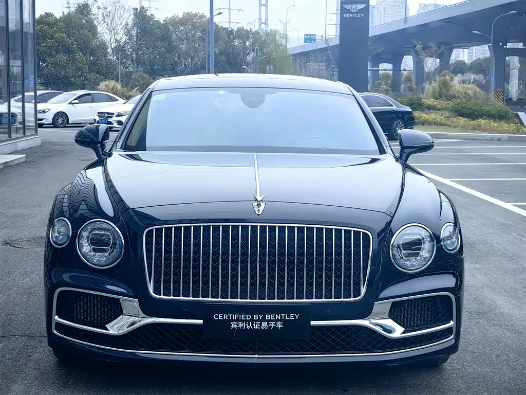 Flying Spur 2021 4.0T V8 Standard Edition купить на сайте DeffCars