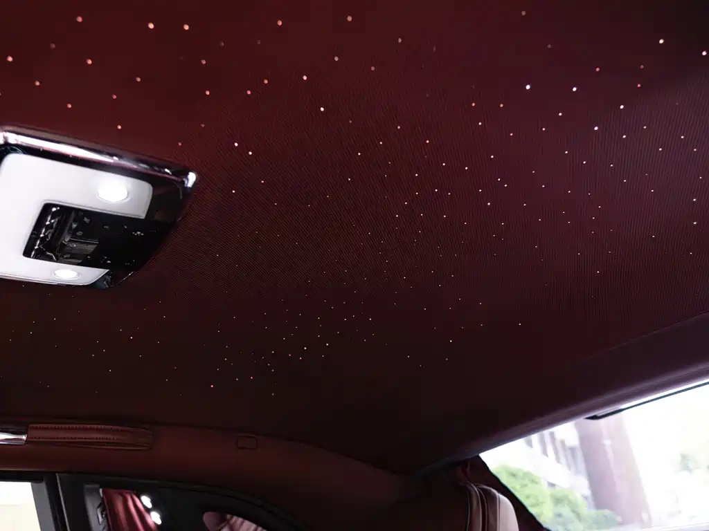 Phantom 2018 6.7T Long Wheelbase Edition купить на сайте DeffCars