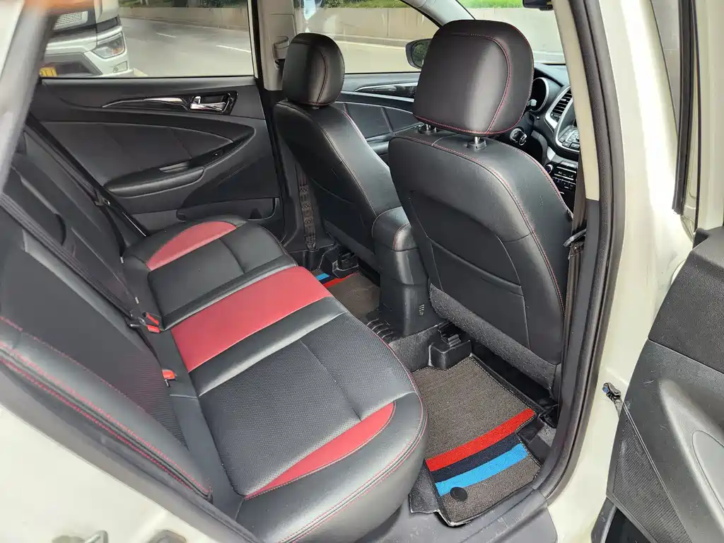 Eado XT 2016 1.6L Automatic Handsome купить на сайте DeffCars