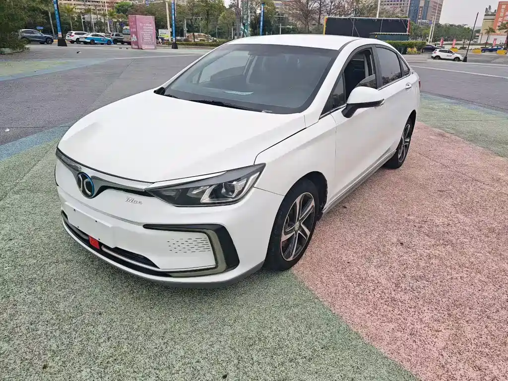 Beijing EU5 2018 R500 Zhifeng Edition купить на сайте DeffCars
