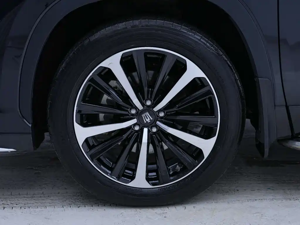 Crown Lufang 2021 2.5L HEV four-wheel drive premium version купить на сайте DeffCars