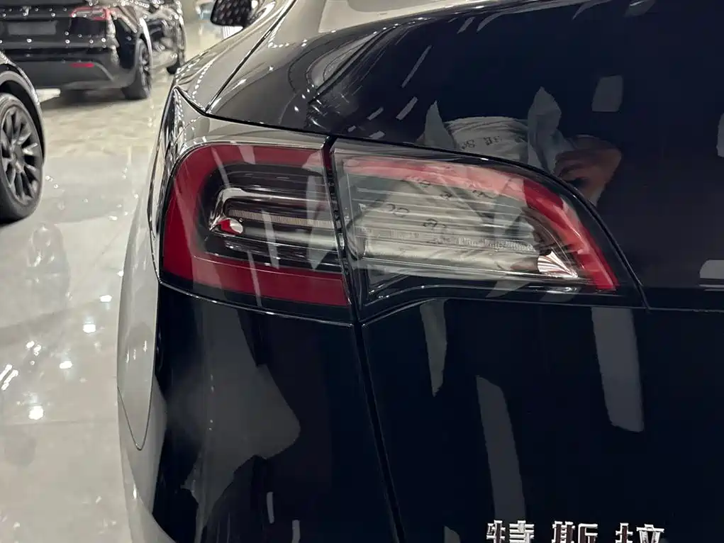 Model Y 2022 facelift rear-wheel drive version купить на сайте DeffCars