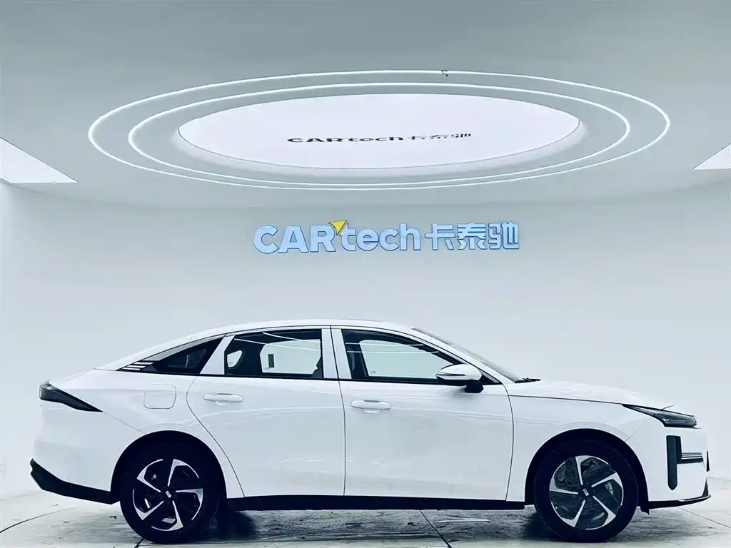 Galaxy L6 2025 EM-i 140km Starship Edition купить на сайте DeffCars