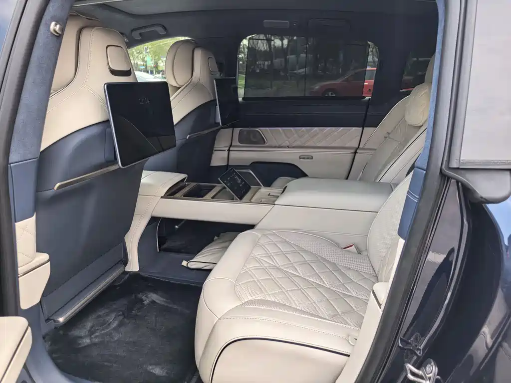 NIO ET9 2025 model 102kWh signature version купить на сайте DeffCars