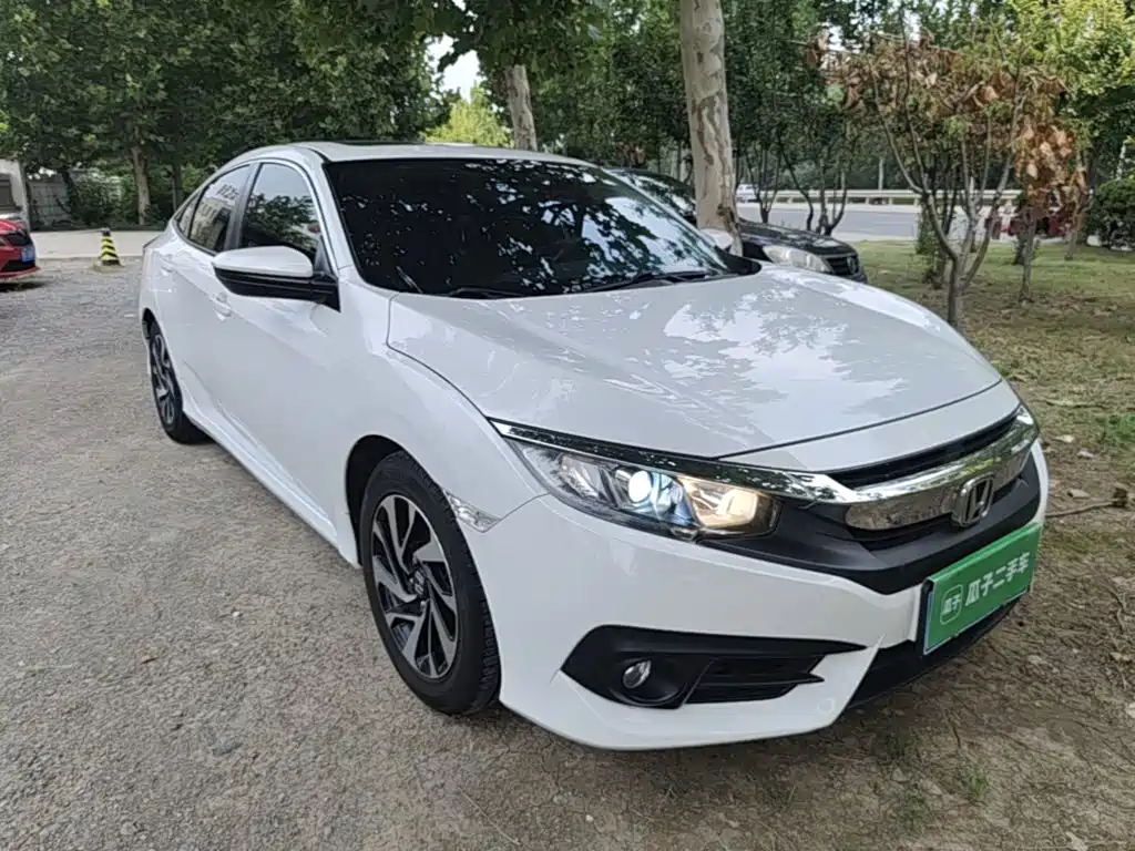 Civic 2016 220TURBO CVT Deluxe Edition купить на сайте DeffCars