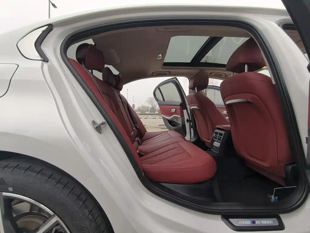 BMW 3 Series 2023 320Li M Sports Package купить на сайте DeffCars