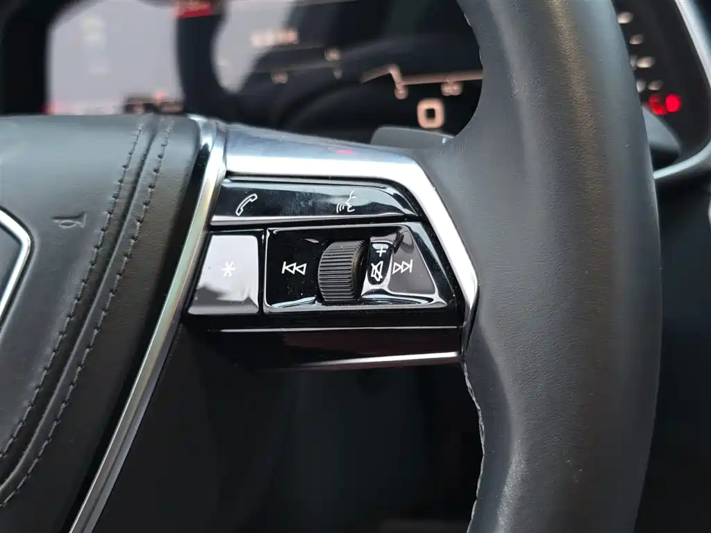 Audi A6L 2024 45 TFSI Premium Dynamic Model купить на сайте DeffCars