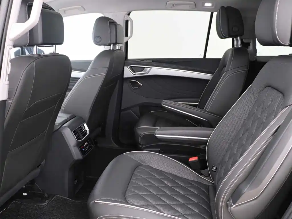 Lanjing 2022 530TSI four-wheel drive flagship Shengjing Edition Pro 6 seats купить на сайте DeffCars