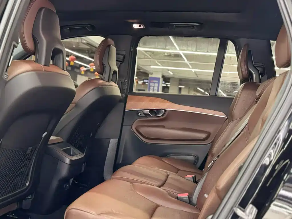 Volvo XC90 2021 B5 Smart Deluxe Edition 5-seater купить на сайте DeffCars