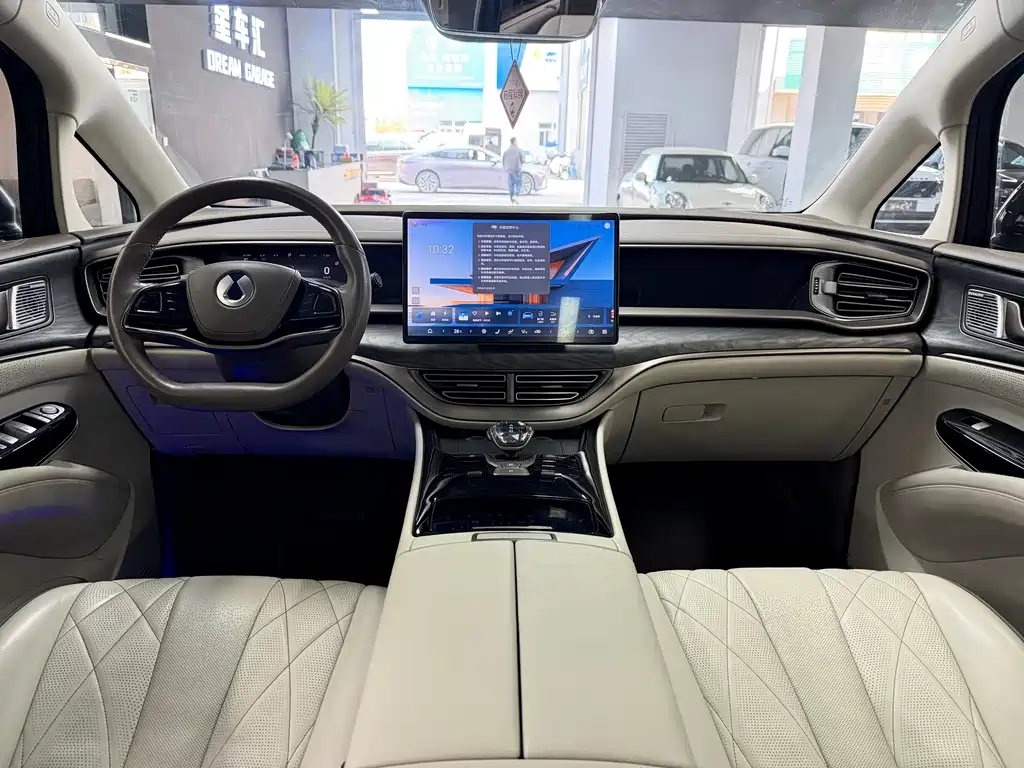 Denza D9 2022 DM-i 1040 Premium Type купить на сайте DeffCars