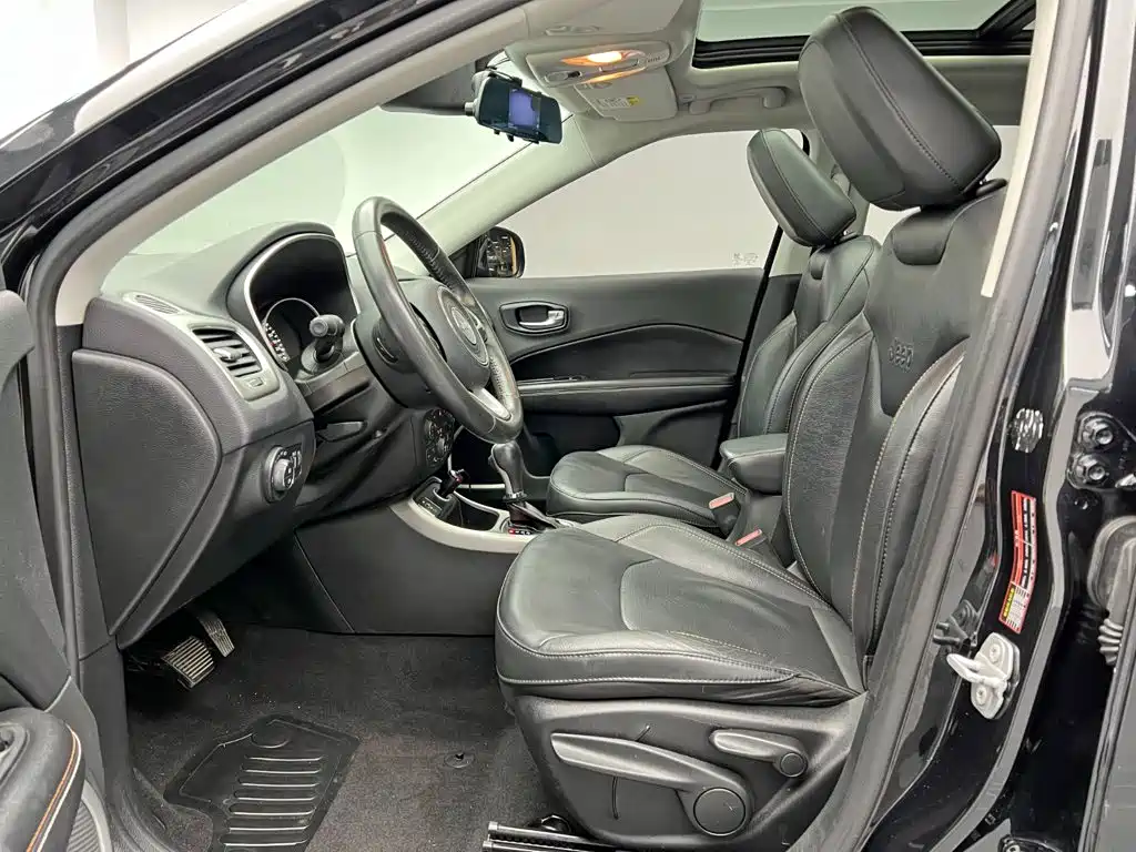 Compass 2017 200T Automatic Home Edition купить на сайте DeffCars