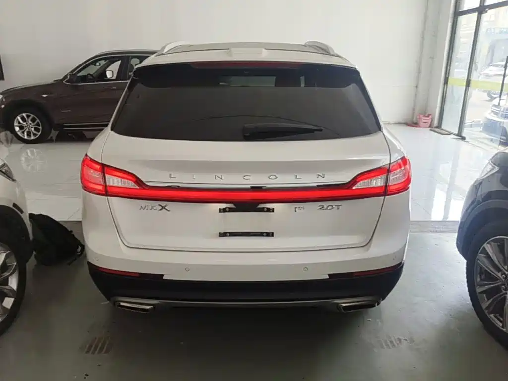 Lincoln MKX 2017 2.0T 2WD Premium Edition купить на сайте DeffCars