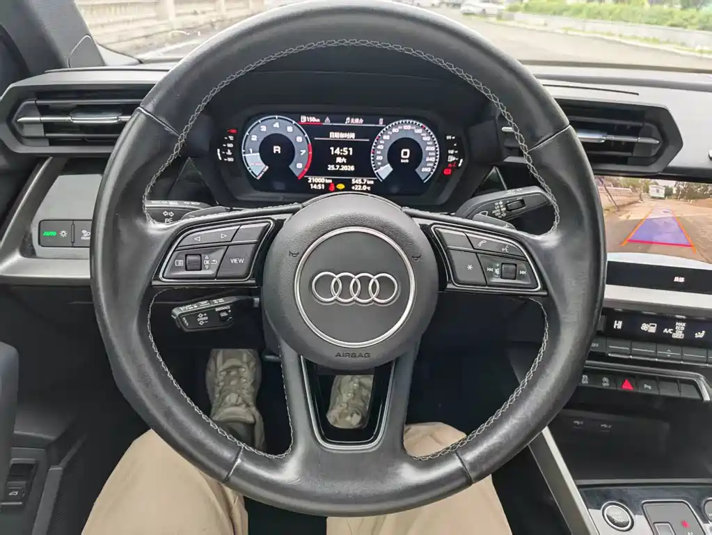 Audi A3 2023 A3L Limousine 35 TFSI Fashionable and Sporty купить на сайте DeffCars