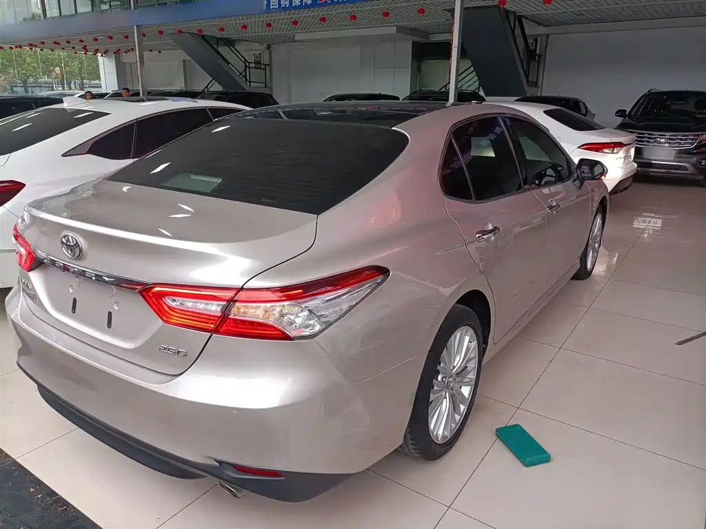 Camry 2018 2.5G Deluxe Edition купить на сайте DeffCars