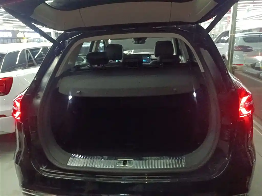 Hongqi HS5 2019 2.0T Zhilian Flagship Edition купить на сайте DeffCars
