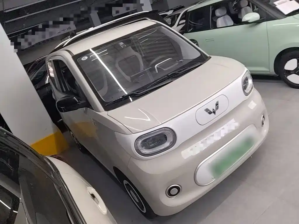 Hongguang MINIEV 2024 third generation 215km youth version купить на сайте DeffCars