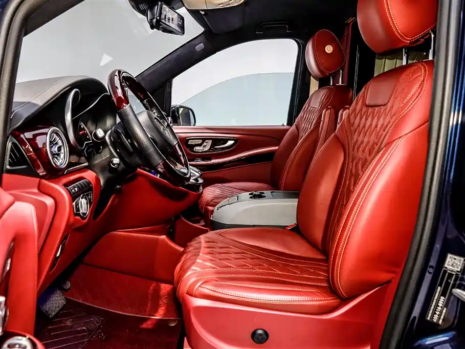 Mercedes-Benz V-Class 2017 V 260 L Premium Extended Edition купить на сайте DeffCars