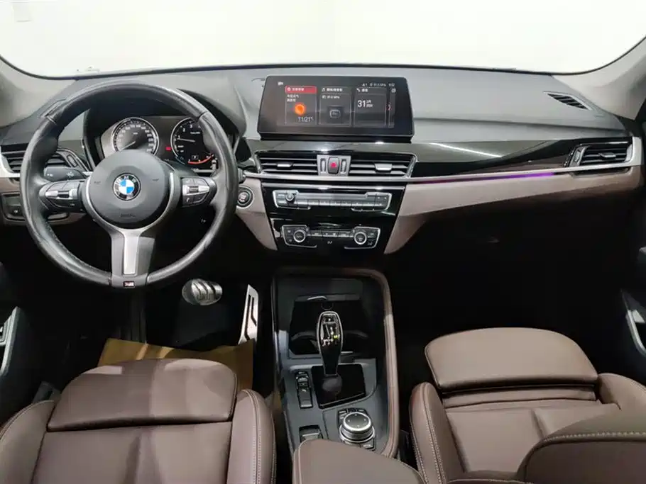 BMW X1 2022 sDrive25Li Leading Model купить на сайте DeffCars
