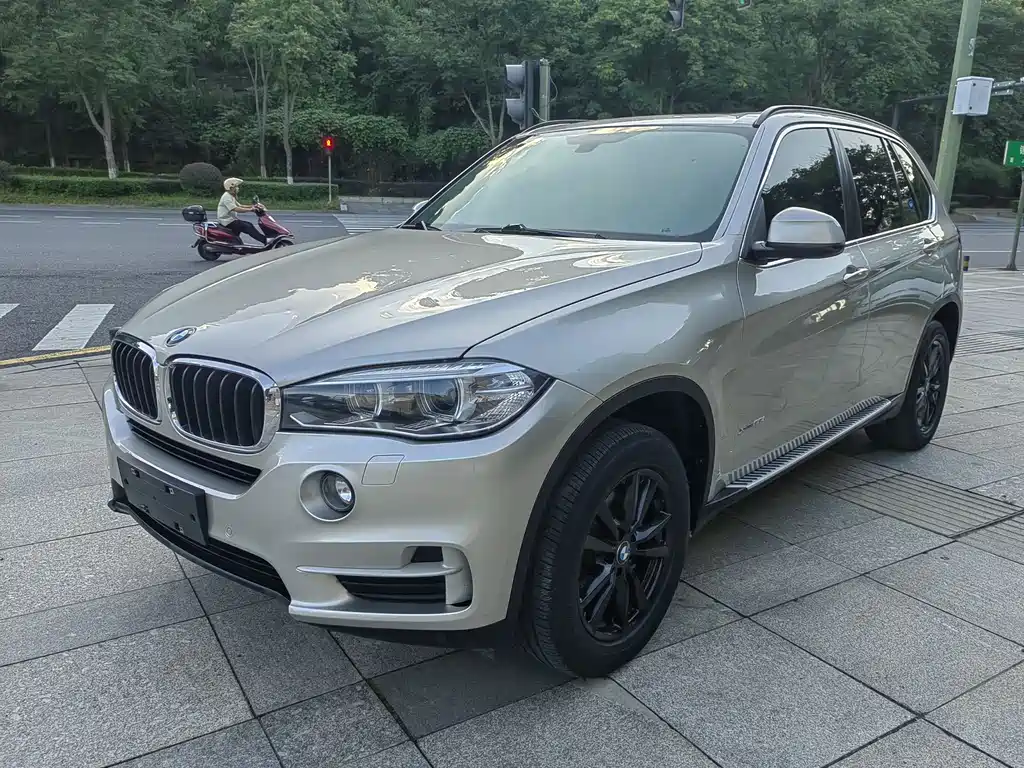 BMW X5 (импорт) 2015 xDrive28i купить на сайте DeffCars