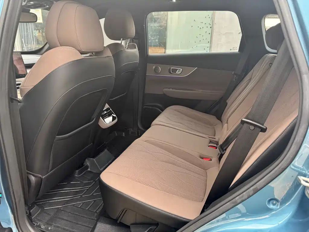 Tiggo 8 PLUS C-DM 2025 model 1.5T 116km comfortable 7 seats купить на сайте DeffCars