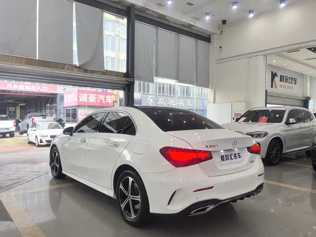 Mercedes-Benz A-Class 2024 A 200 L Fashion купить на сайте DeffCars