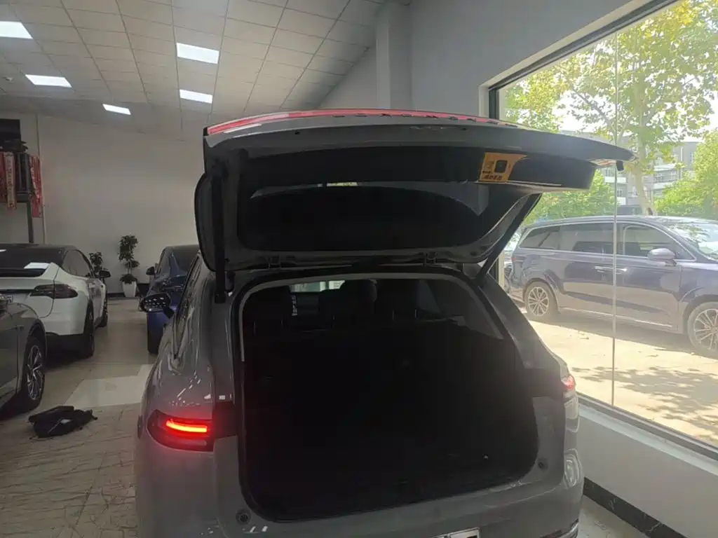 C10 2024 530 Smart Edition купить на сайте DeffCars