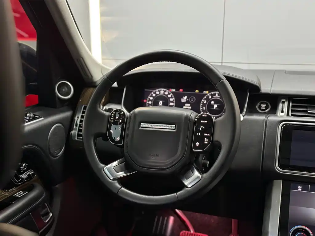 Range Rover 2018 3.0 SC V6 Vogue Extended Edition купить на сайте DeffCars