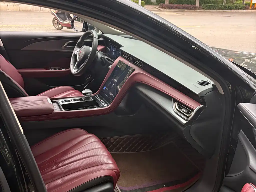 Hongqi H5 2023 2.0T Automatic Intelligent Connected Flag Edition купить на сайте DeffCars