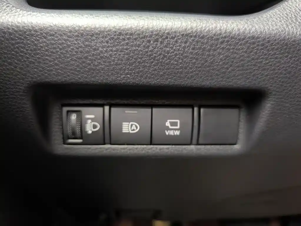 RAV4 Rongfang 2021 2.0L CVT four-wheel drive fashion version купить на сайте DeffCars