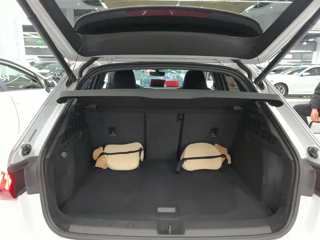 Audi A3 2022 Sportback 35 TFSI Luxurious and Elegant Model купить на сайте DeffCars