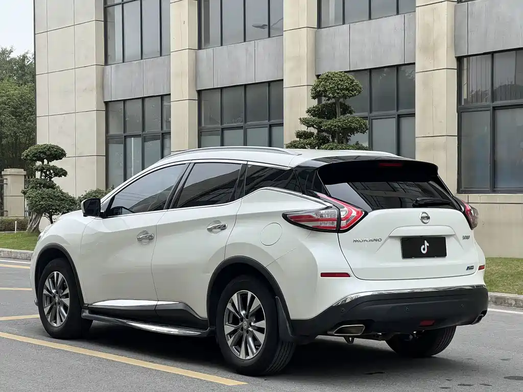 Loulan 2021 2.5L XL 2WD Intelligent Connected Deluxe Edition купить на сайте DeffCars