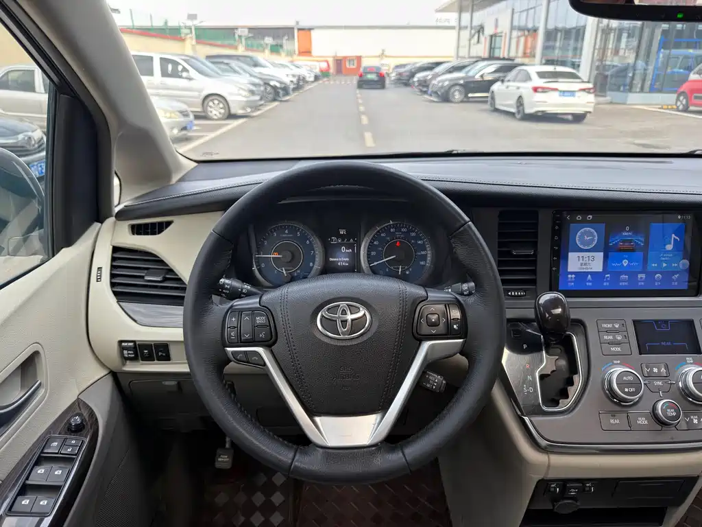 SIENNA 2015 3.5L 2WD L купить на сайте DeffCars