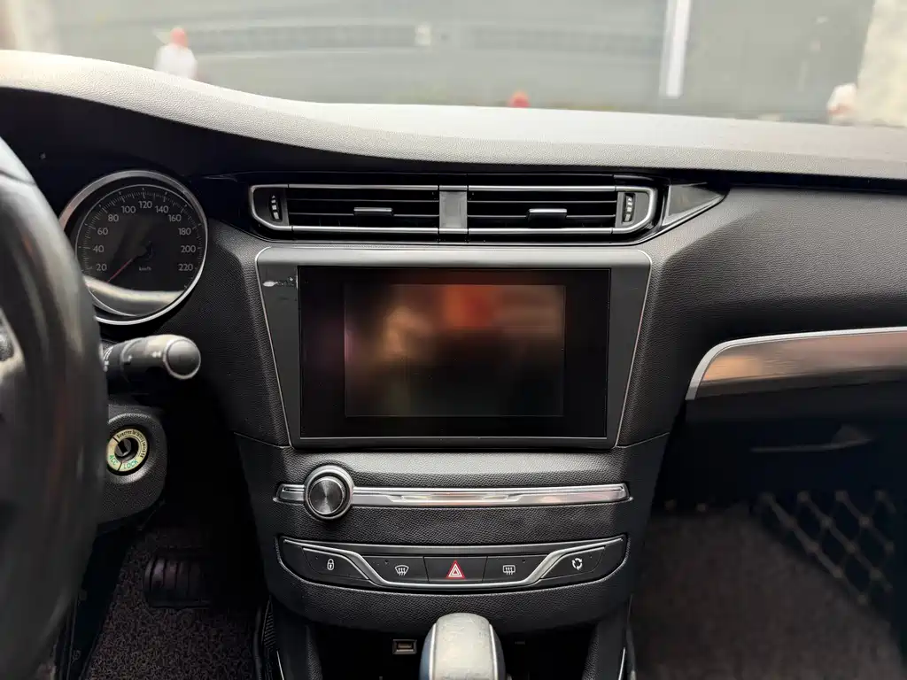 Peugeot 408 2016 1.6T automatic luxury version купить на сайте DeffCars