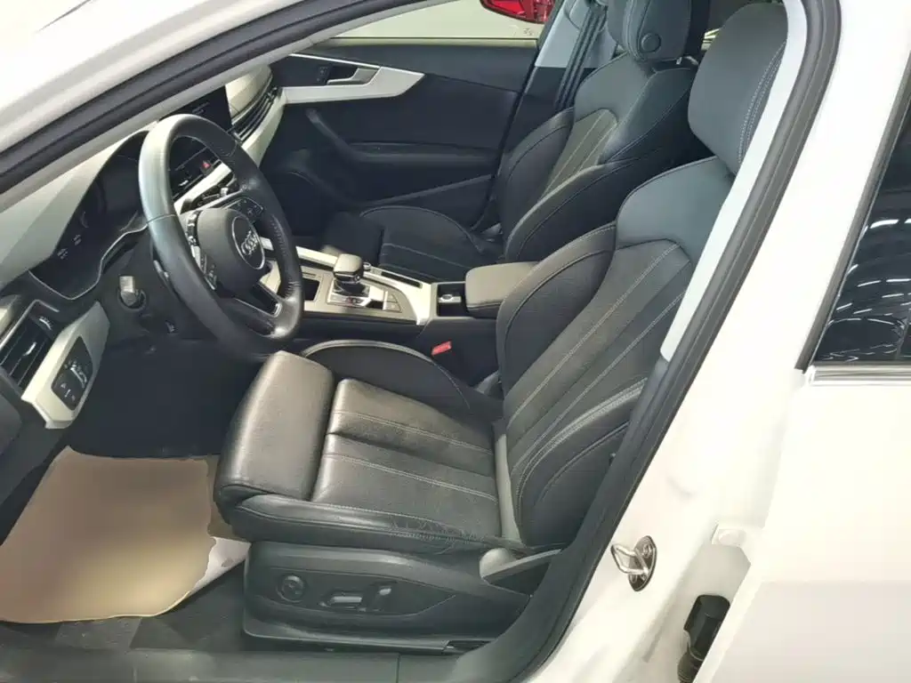 Audi A4L 2020 40 TFSI fashionable and dynamic купить на сайте DeffCars