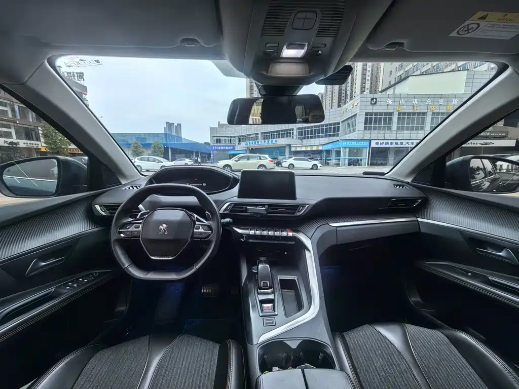 Peugeot 5008 2019 350THP 5-seater elite version купить на сайте DeffCars